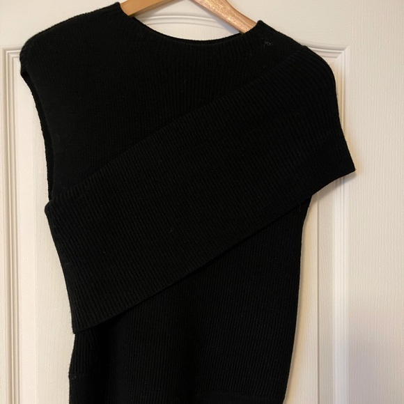 Woollen sweater - Picture 1 of 3